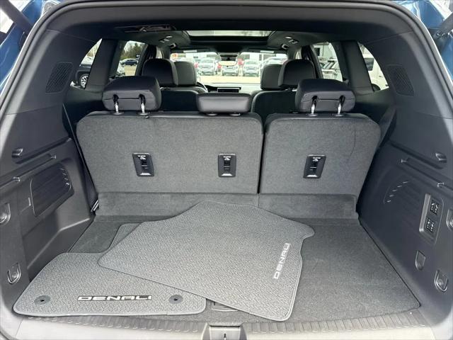 2026 GMC Acadia Denali AWD