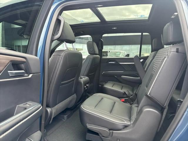 2026 GMC Acadia Denali AWD