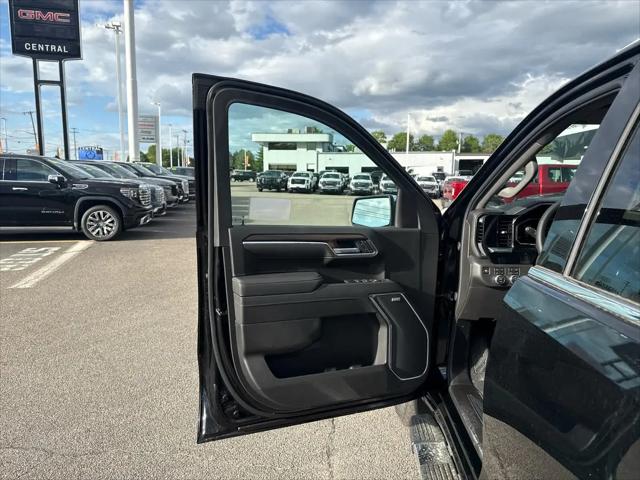 2026 GMC Sierra 1500 Crew Cab, Short Bed, SLT, 4WD