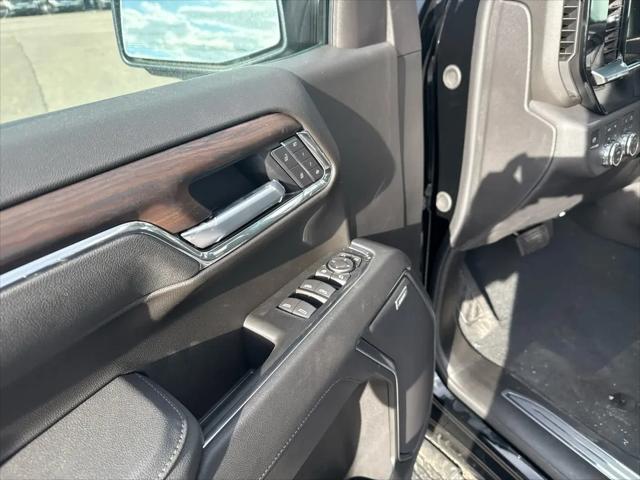 2026 GMC Sierra 1500 Crew Cab, Short Bed, SLT, 4WD