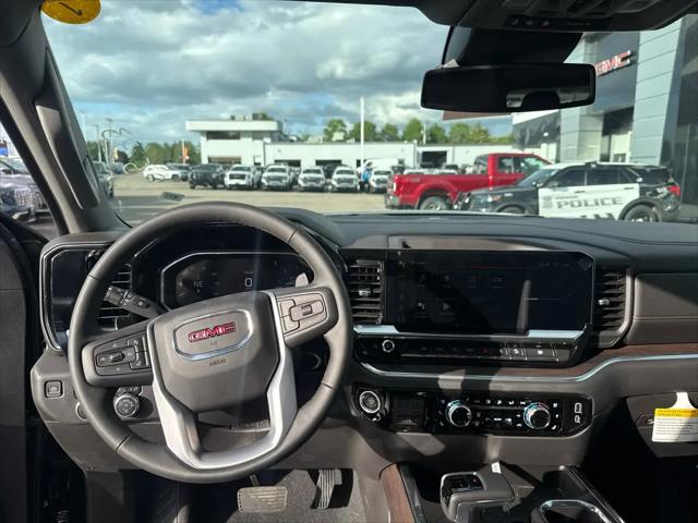 2026 GMC Sierra 1500 Crew Cab, Short Bed, SLT, 4WD