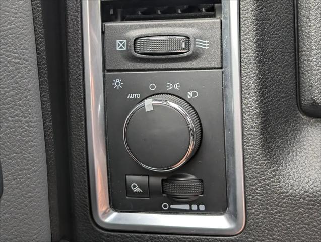 2024 Ram 1500 Classic SLT Quad Cab 4x2 6'4" Box