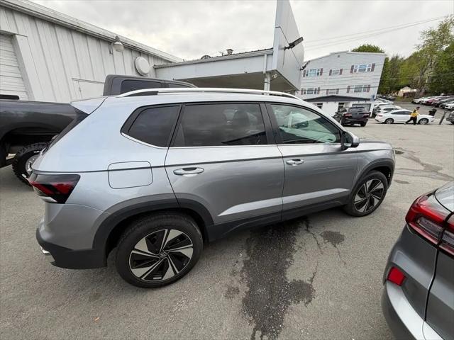 2025 Volkswagen Taos 1.5T SE