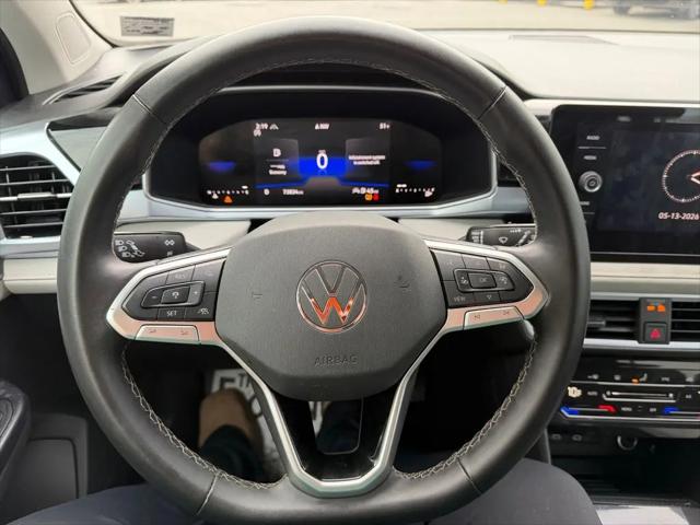 2025 Volkswagen Taos 1.5T SE