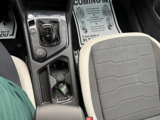 2025 Volkswagen Taos 1.5T SE