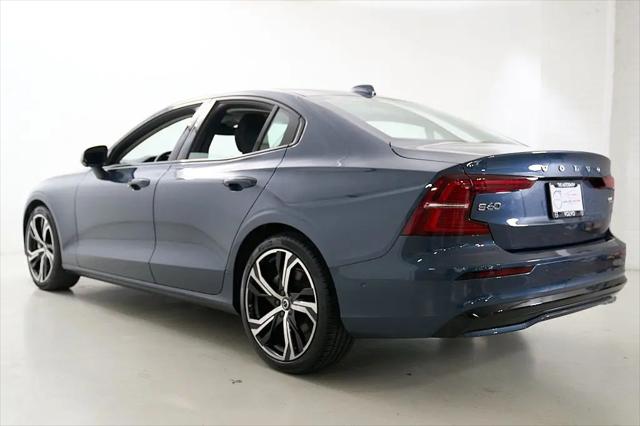2024 Volvo S60 B5 Plus Dark Theme