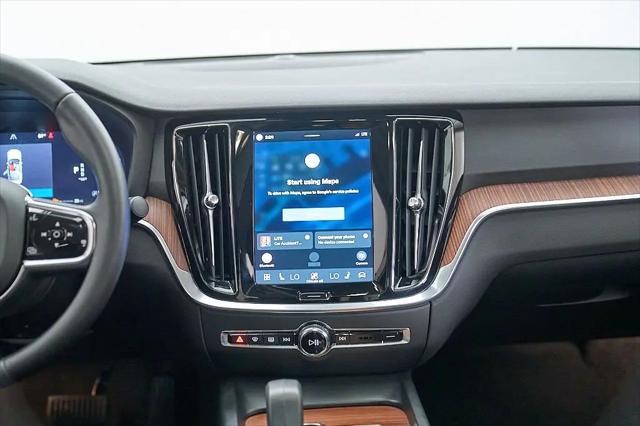 2024 Volvo S60 B5 Plus Dark Theme