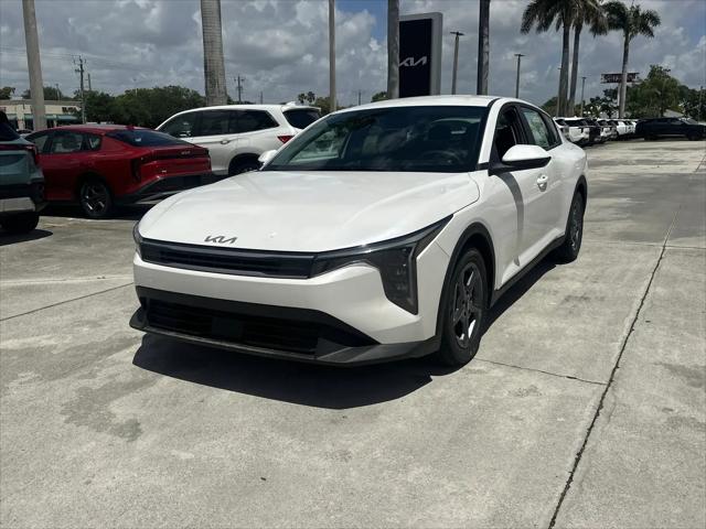 2026 Kia K4 LXS
