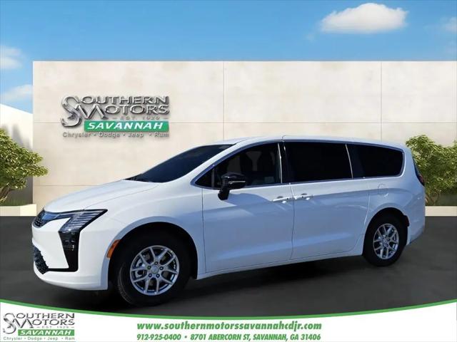 2027 Chrysler Pacifica Select for sale in Savannah, GA