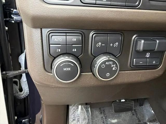 2022 Chevrolet Suburban 4WD LT