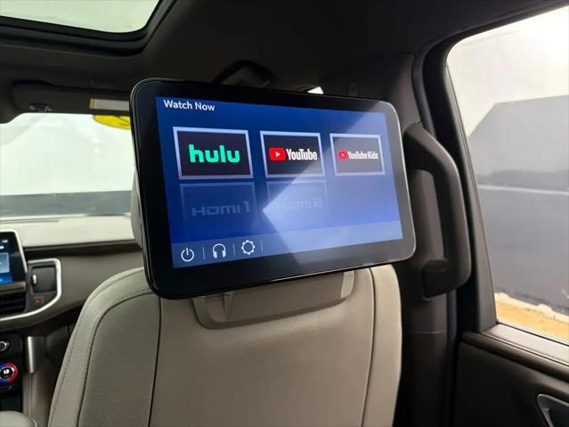 2022 Chevrolet Suburban 4WD LT