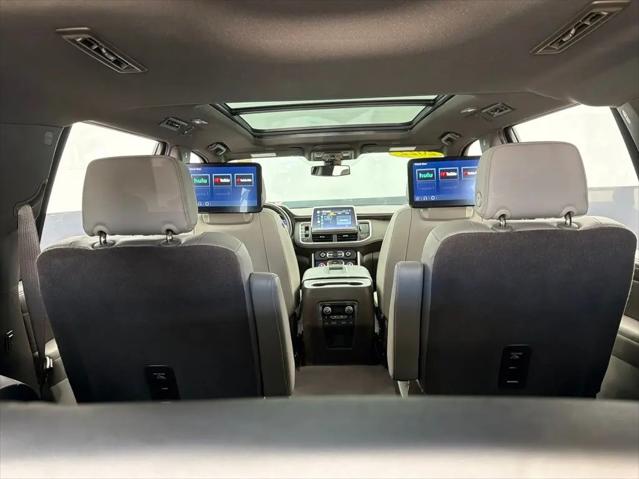 2022 Chevrolet Suburban 4WD LT
