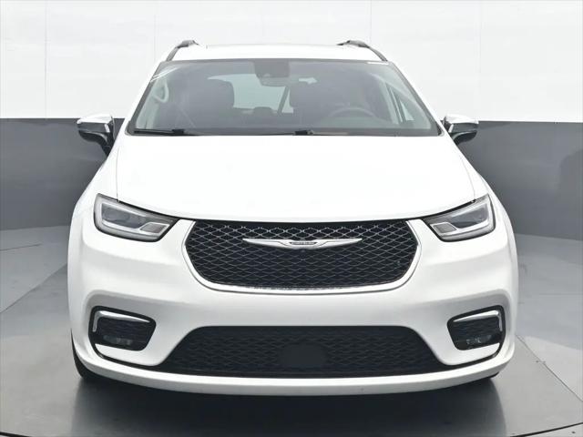 2023 Chrysler Pacifica Limited for sale in Philadelphia, PA