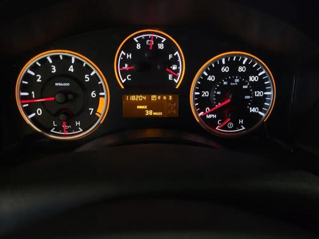 2014 Nissan Titan SV