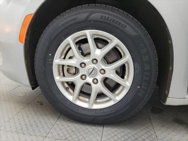 2022 Chrysler Voyager LX