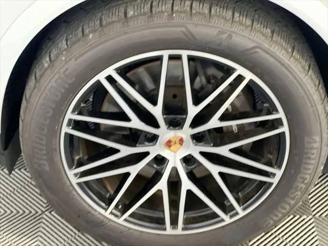 2025 Porsche Cayenne Cayenne