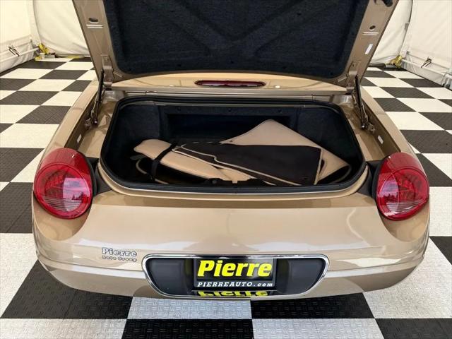 2005 Ford Thunderbird Premium