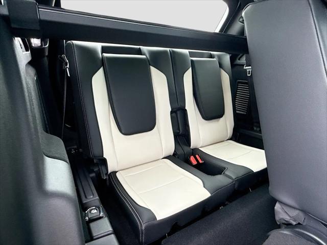 2026 Land Rover Discovery Sport Landmark