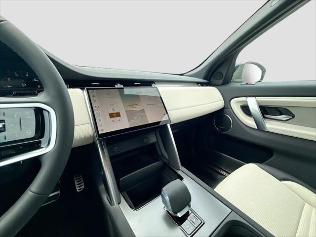 2026 Land Rover Discovery Sport Landmark