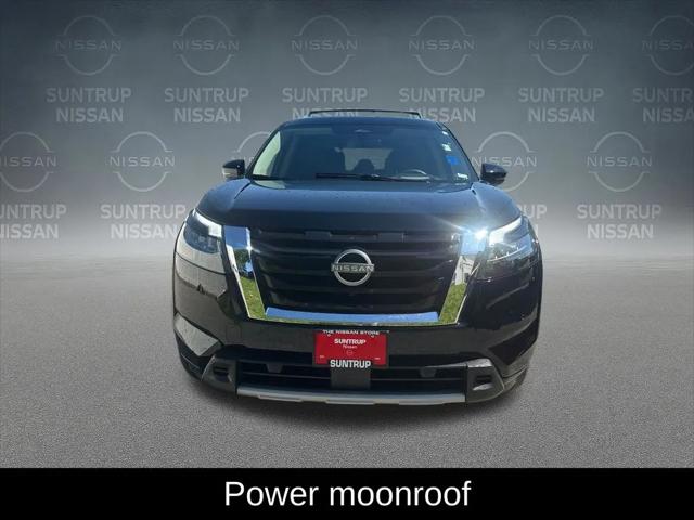 2025 Nissan Pathfinder Platinum FWD