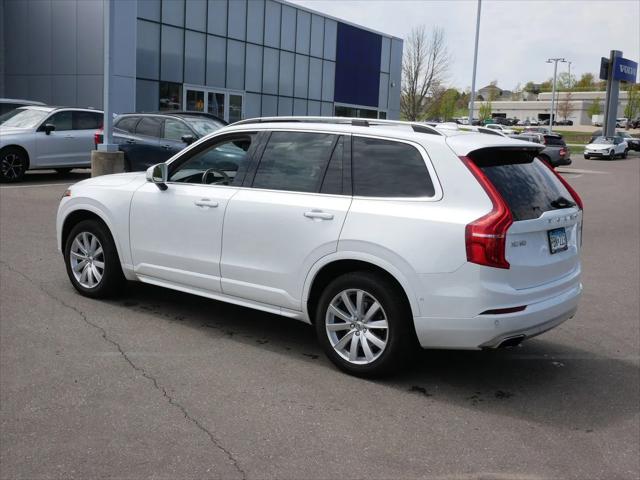 2017 Volvo XC90 T6 Momentum