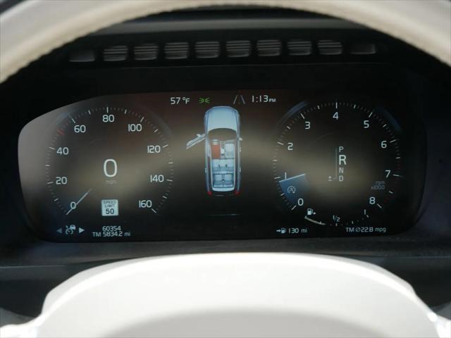2017 Volvo XC90 T6 Momentum