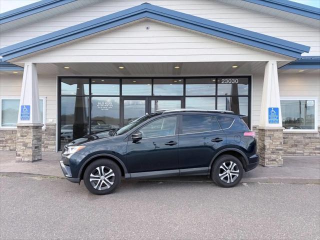 2017 Toyota RAV4 LE for sale in Loretto, MN