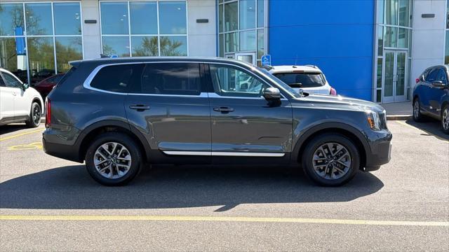 2023 Kia Telluride LX