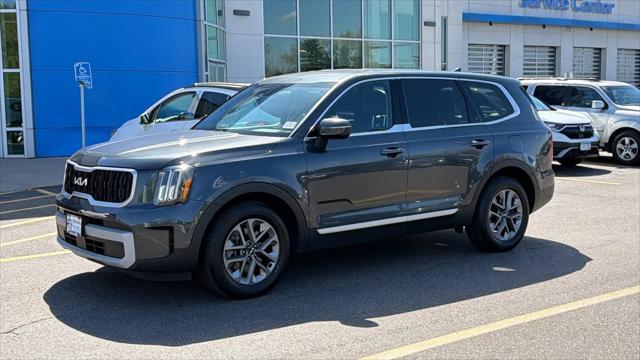 2023 Kia Telluride LX