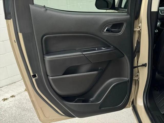 2022 GMC Canyon 4WD Crew Cab Short Box AT4 - Leather