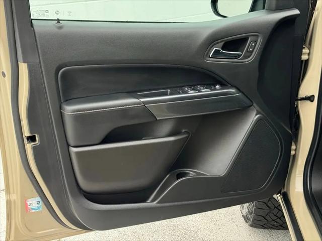 2022 GMC Canyon 4WD Crew Cab Short Box AT4 - Leather