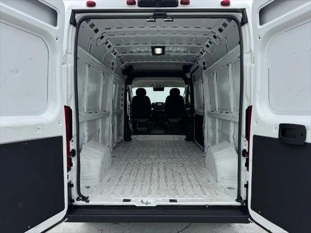 2025 Ram ProMaster Cargo Van Tradesman High Roof 159" WB w/Pass Seat