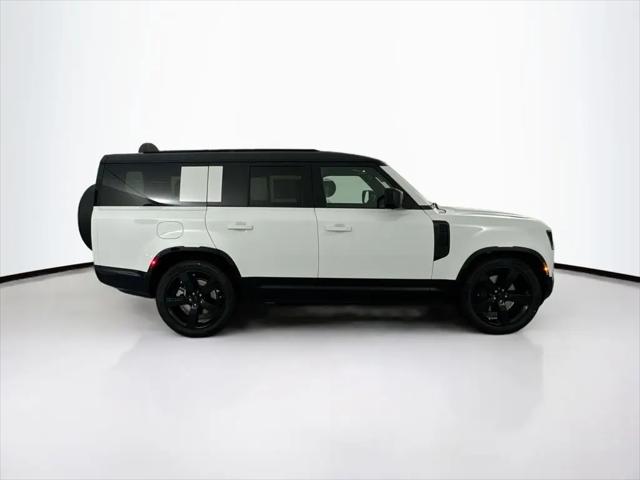 2026 Land Rover Defender P400 X-Dynamic SE