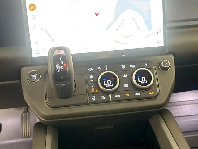 2026 Land Rover Defender P400 X-Dynamic SE