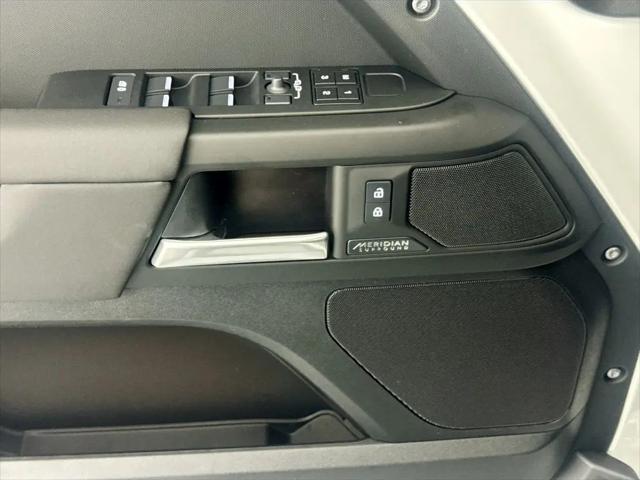 2026 Land Rover Defender P400 X-Dynamic SE