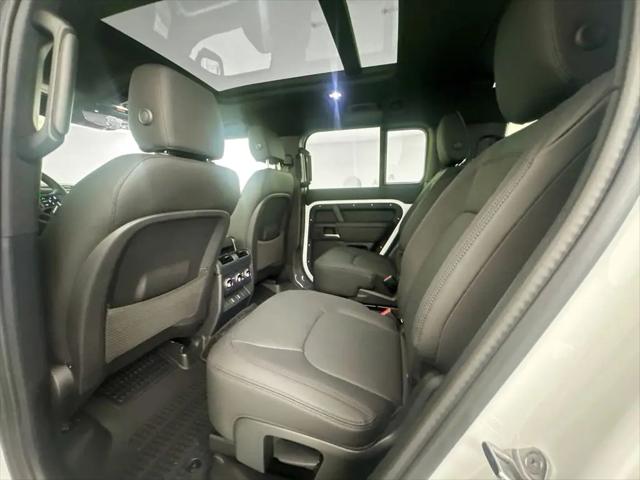 2026 Land Rover Defender P400 X-Dynamic SE