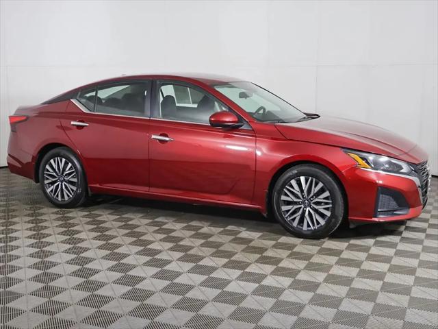 2023 Nissan Altima SV FWD