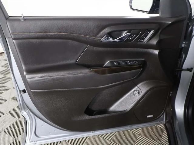 2023 GMC Acadia AWD AT4