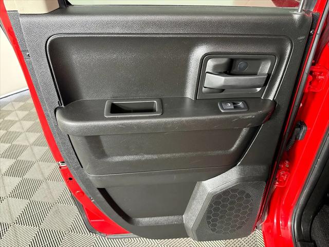 2019 Ram 1500 Classic Express Quad Cab 4x4 6'4" Box