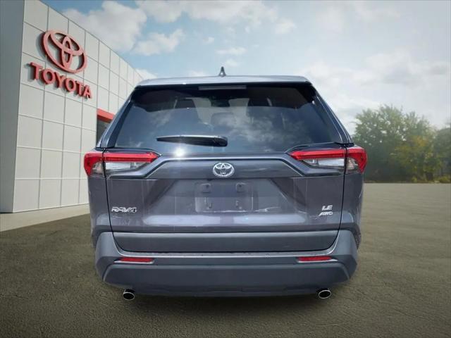 2024 Toyota RAV4 LE