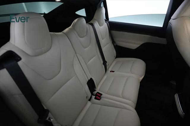 2023 Tesla Model X Standard Range