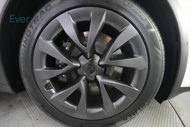 2023 Tesla Model X Standard Range