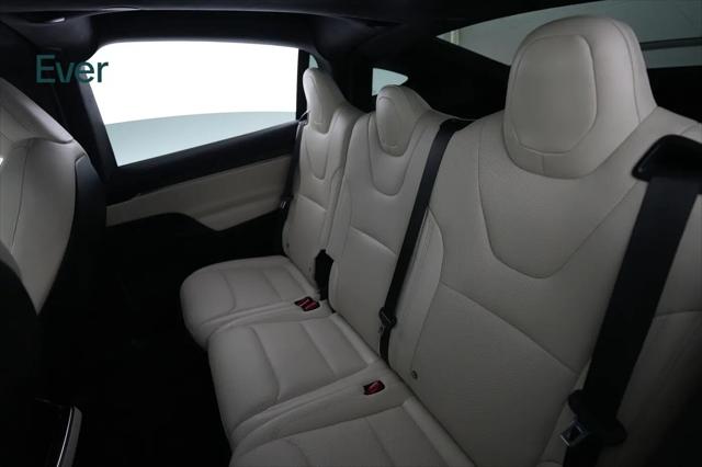 2023 Tesla Model X Standard Range
