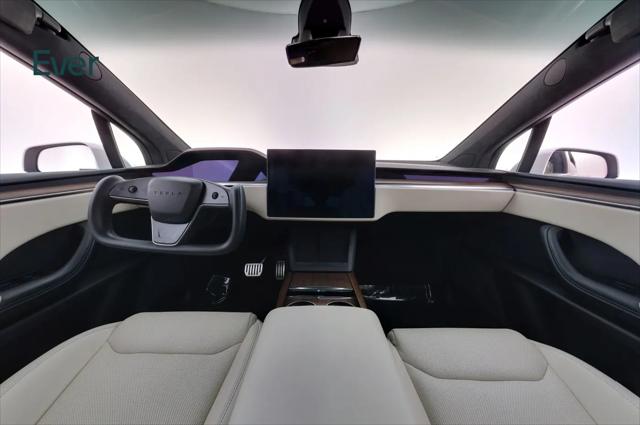 2023 Tesla Model X Standard Range