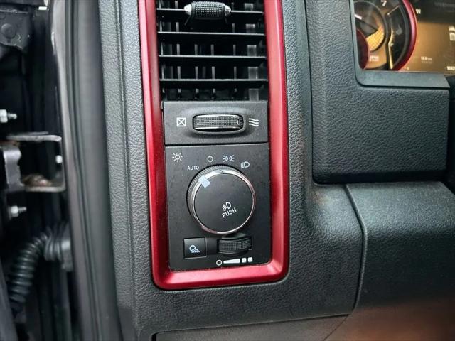 2017 Ram 1500 Rebel Crew Cab 4x4 5'7" Box