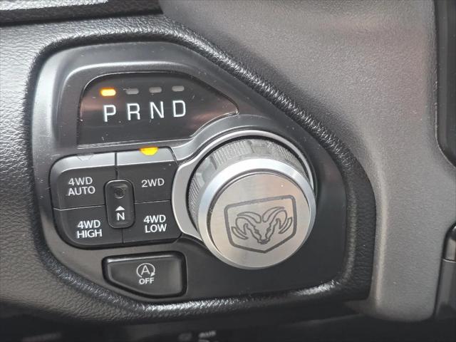 2020 Ram 1500 Big Horn Crew Cab 4x4 5'7" Box