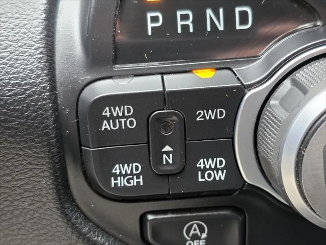 2020 Ram 1500 Big Horn Crew Cab 4x4 5'7" Box