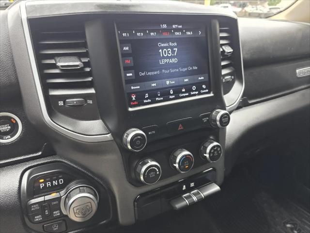 2020 Ram 1500 Big Horn Crew Cab 4x4 5'7" Box