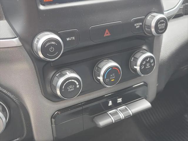 2020 Ram 1500 Big Horn Crew Cab 4x4 5'7" Box