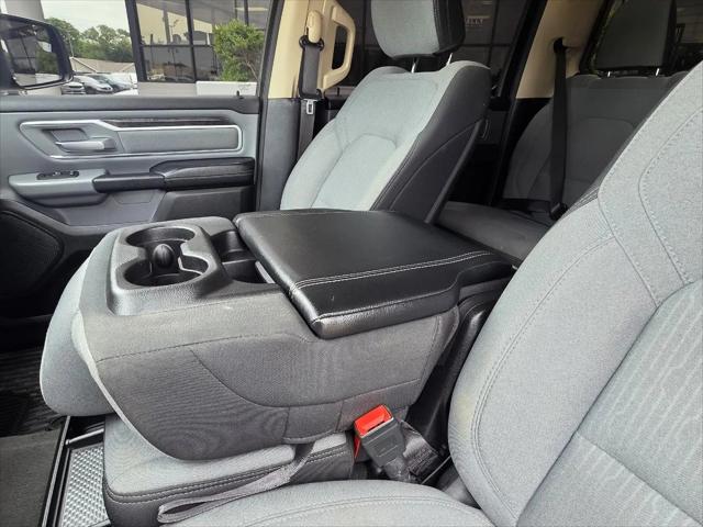 2020 Ram 1500 Big Horn Crew Cab 4x4 5'7" Box